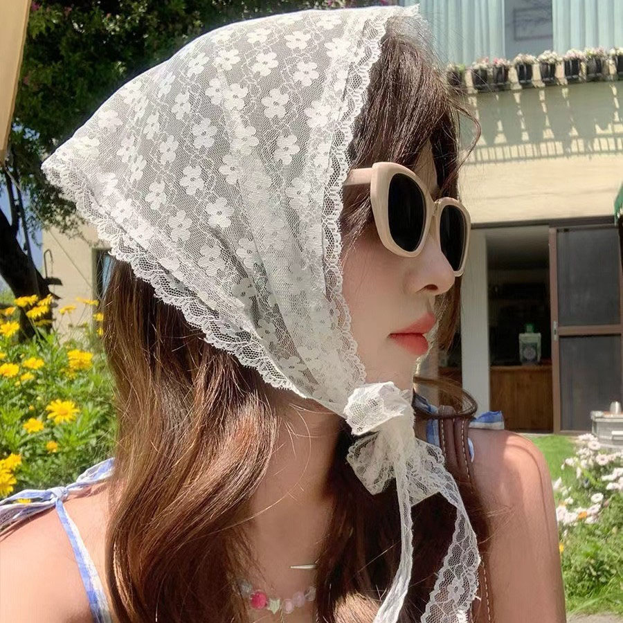 1PC Triangle Lace Scarf White  - Travel Accessories Aesthetic ulasan dan harga